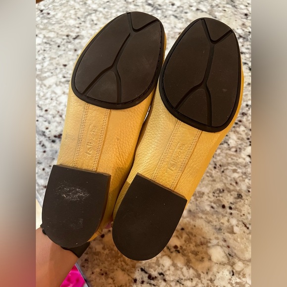 Talbots Women’s Pastel Yellow Loafers Size 7.5 - Picture 6 of 9